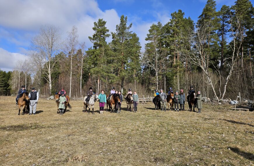 Påskritt med äggjakt | 21 april 2025