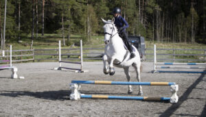 Läs mer om artikeln Pay & Jump Påsktema | 12 april 2025